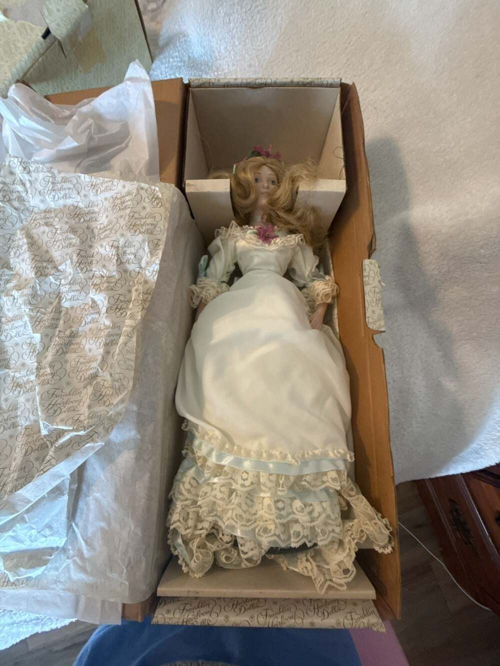 Franklin Heirloom Dolls Little Women Series 'Amy' 18-inch Porcelain Doll